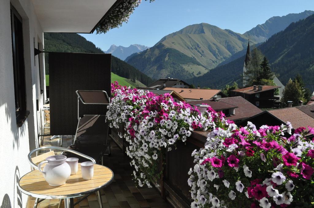Alpen Apartments Austria Berwang Luaran gambar
